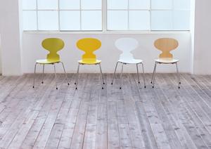 ブナの一枚板テーブルは魅力がある